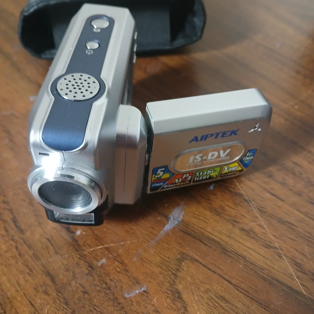 Aiptek IS-DV digital camcorder W/O Card/Cord